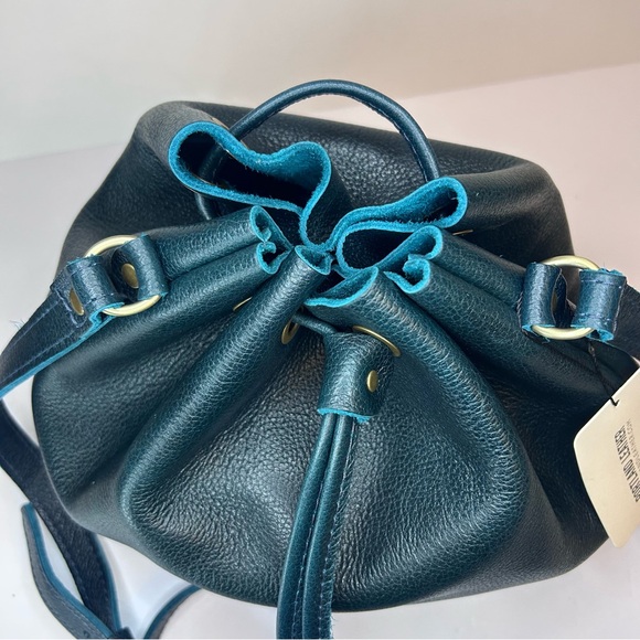 NWT Portland Leather Goods Large Bucket Bag Boreal Leather Crossbody + Tassel - Picture 9 of 16